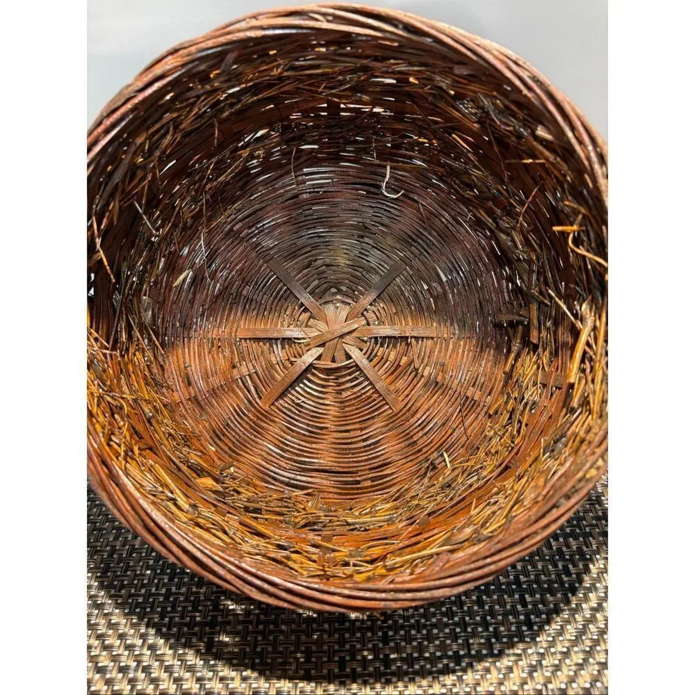 Small woven basket